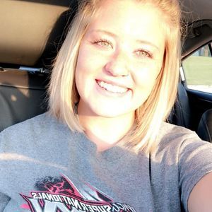 Meet your Posher, Becca